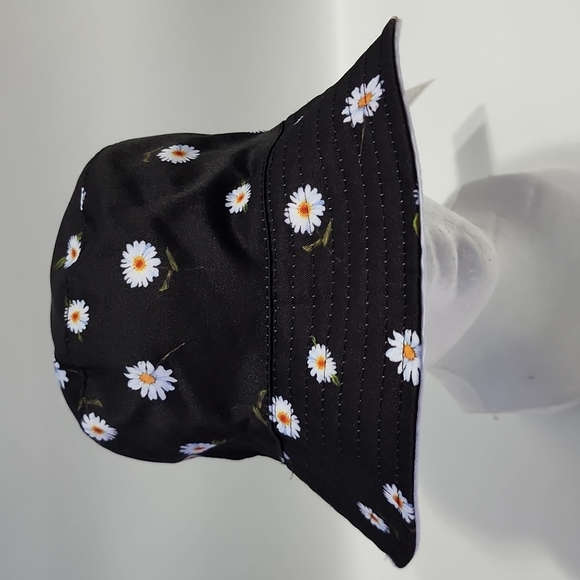 Alice + Olivia Reversible Flower Floppy Sun Hat NWT OS - Picture 4 of 6